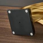 Estátua de Resina Dourada com Esfera de Vidro - Haustter - Haustter