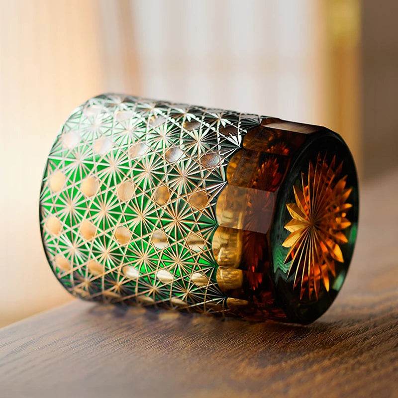 Copo Edo Kiriko com Padrão de Crisântemo - Haustter - Haustter