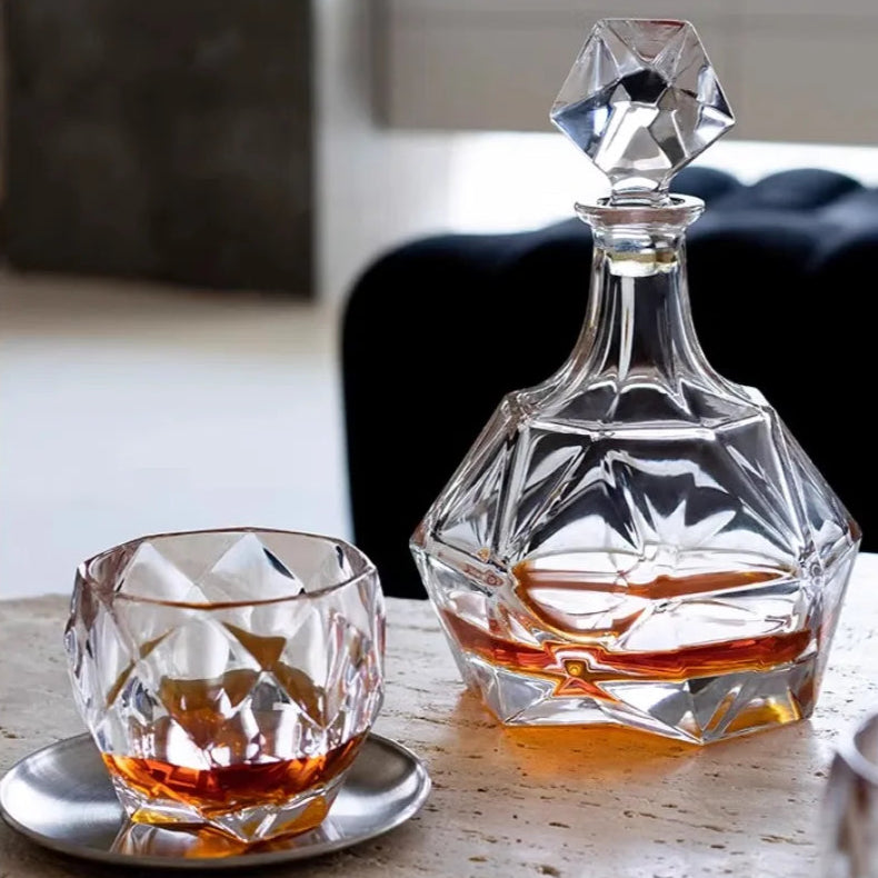 Copo Geométrico Moderno 300ml - Facetado e Robusto | Haustter