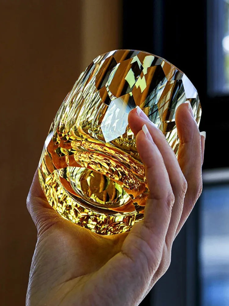 Copo Japonês de Cristal Lapidado com Corte Diamante | Haustter