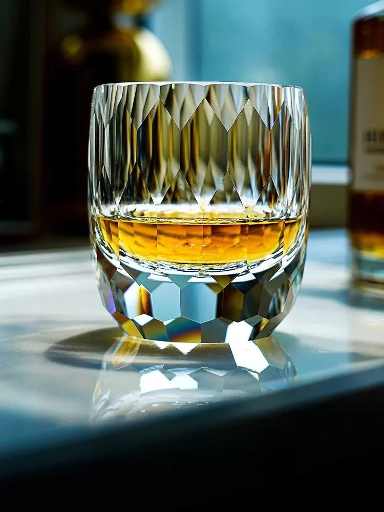 Copo Japonês de Cristal Lapidado com Corte Diamante | Haustter