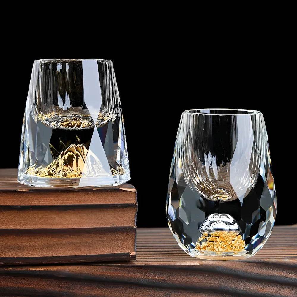 Copo Diamante Luxo com Fundo Duplo e Lascas Douradas para Baijiu, Licor, Cachaça, Tequila e Shots - Haustter - Haustter