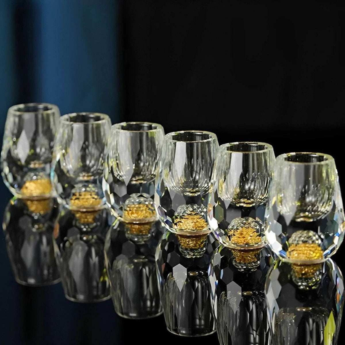 Copo Diamante Luxo com Fundo Duplo e Lascas Douradas para Baijiu, Licor, Cachaça, Tequila e Shots - Haustter - Haustter