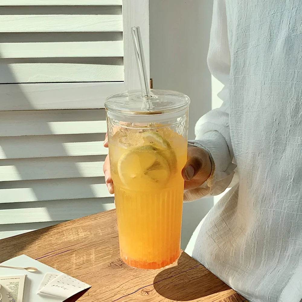 Copo Listrado 600ml com Tampa e Canudo - Haustter - Haustter