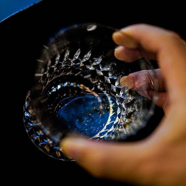 Copo de Whiskey com Entalhe Artesanal de Alto Brilho e Fundo Espesso - Haustter - Haustter