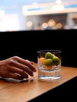 Copo de Whiskey com Entalhe Artesanal de Alto Brilho e Fundo Espesso - Haustter - Haustter