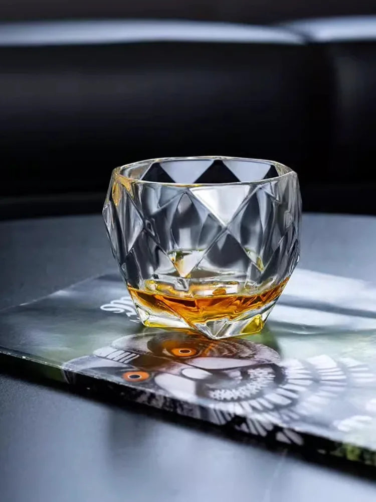 Copo Geométrico Moderno 300ml - Facetado e Robusto | Haustter