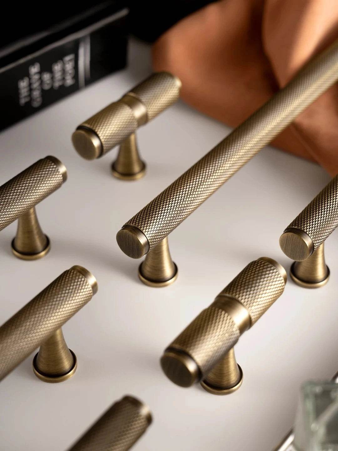 Puxador de Bronze com Padrão Diamante - Haustter - Haustter