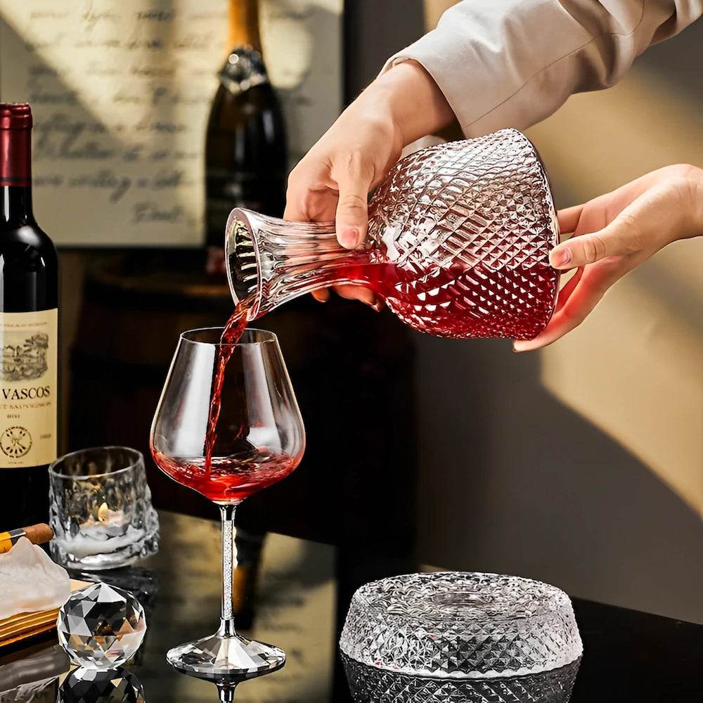 Decantador Aerador com Rotação 360º para Vinho, Licor, Scotch, Bourbon, Presente Criativo 1500ml - Haustter - Haustter