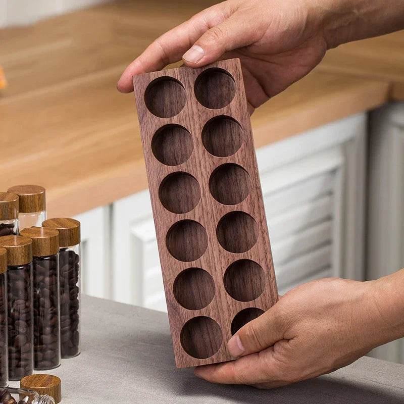 Frascos de Grãos de Café e Temperos com Estante de Nogueira - Haustter - Haustter