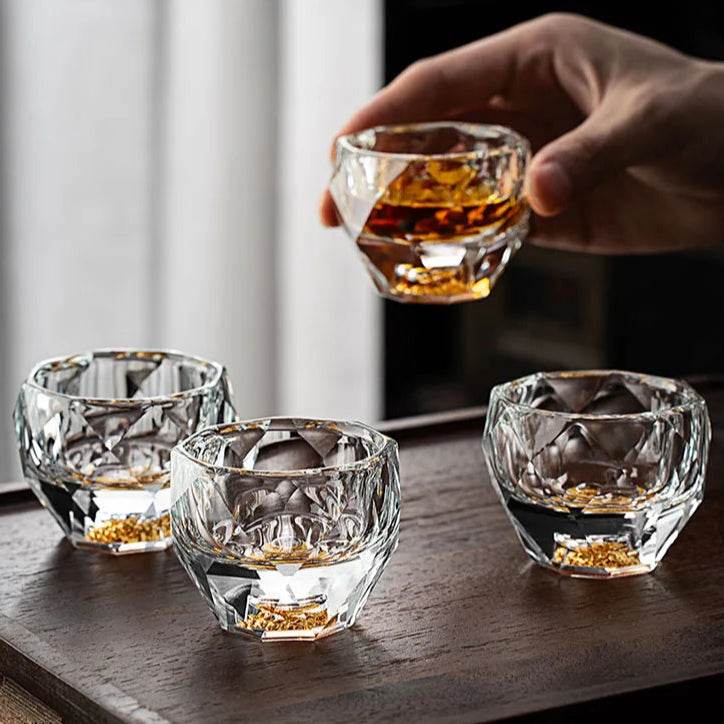 Copo Crystal Nobre 50ml – Talhado como Diamante e Fragmentos Dourados | Haustter - Haustter