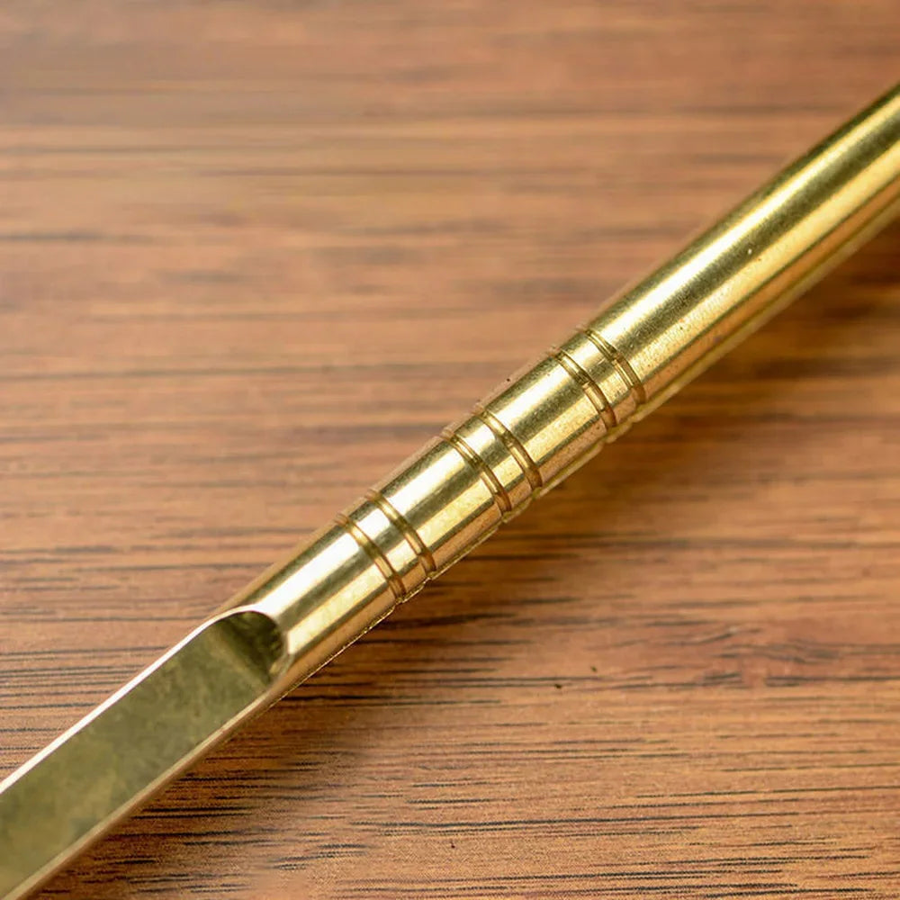 Pinça de chá em bronze