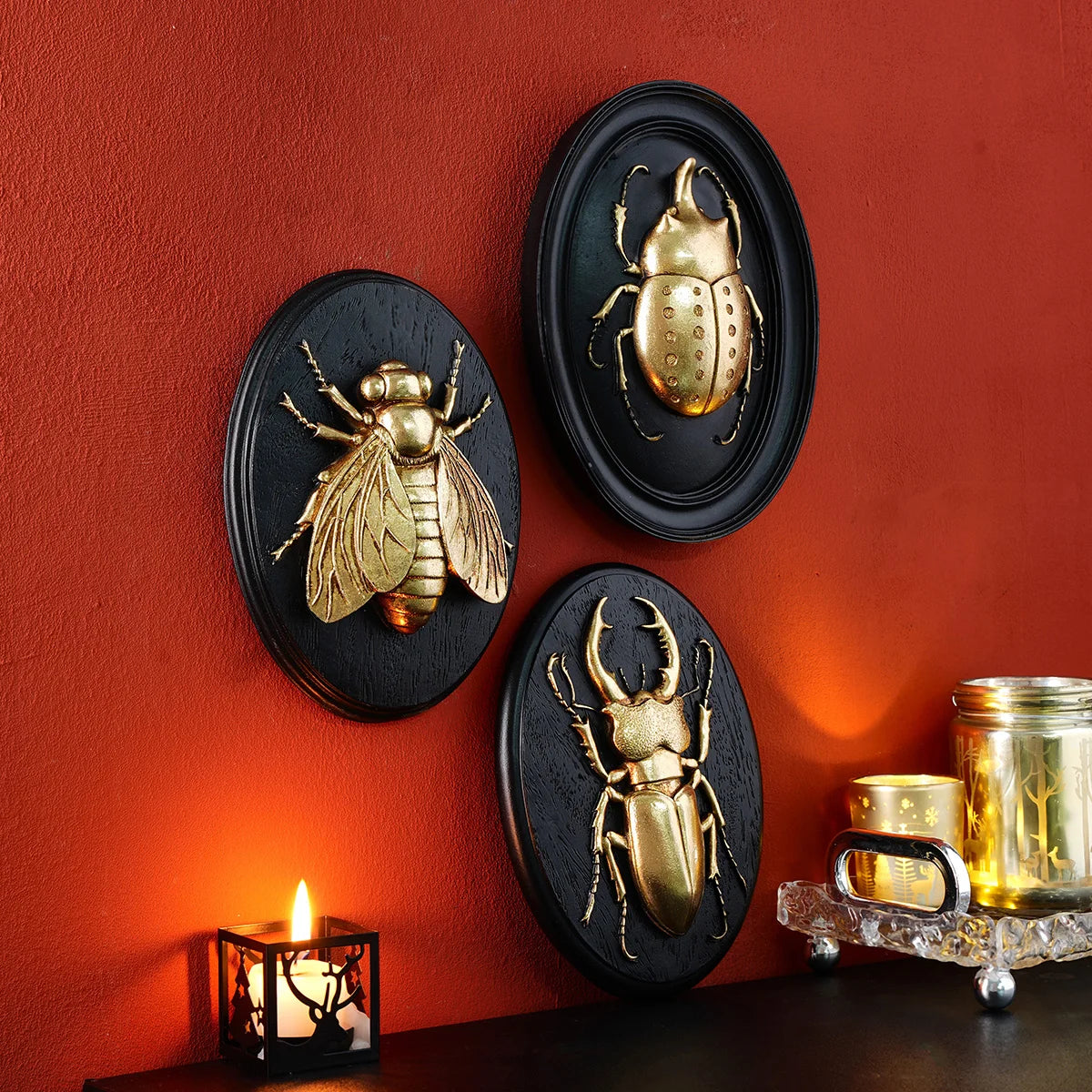 Besouro em Resina Dourada para Decoração