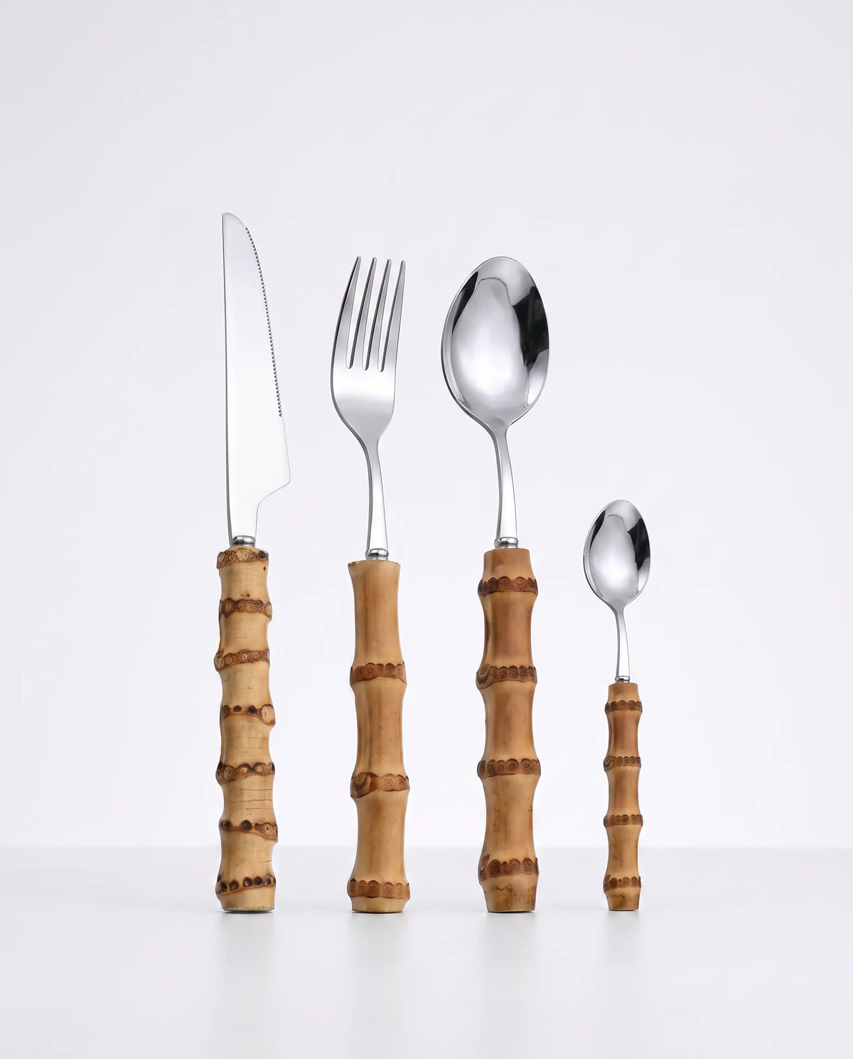 24 Talheres Dourados e Prata Inox com Cabo de Bambu, Conjunto - Haustter