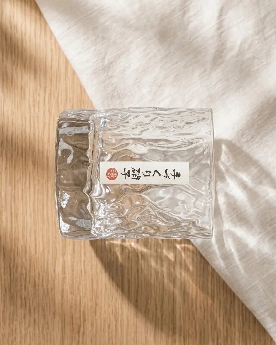 Copo de Vidro Japonês com Padrão Glacial