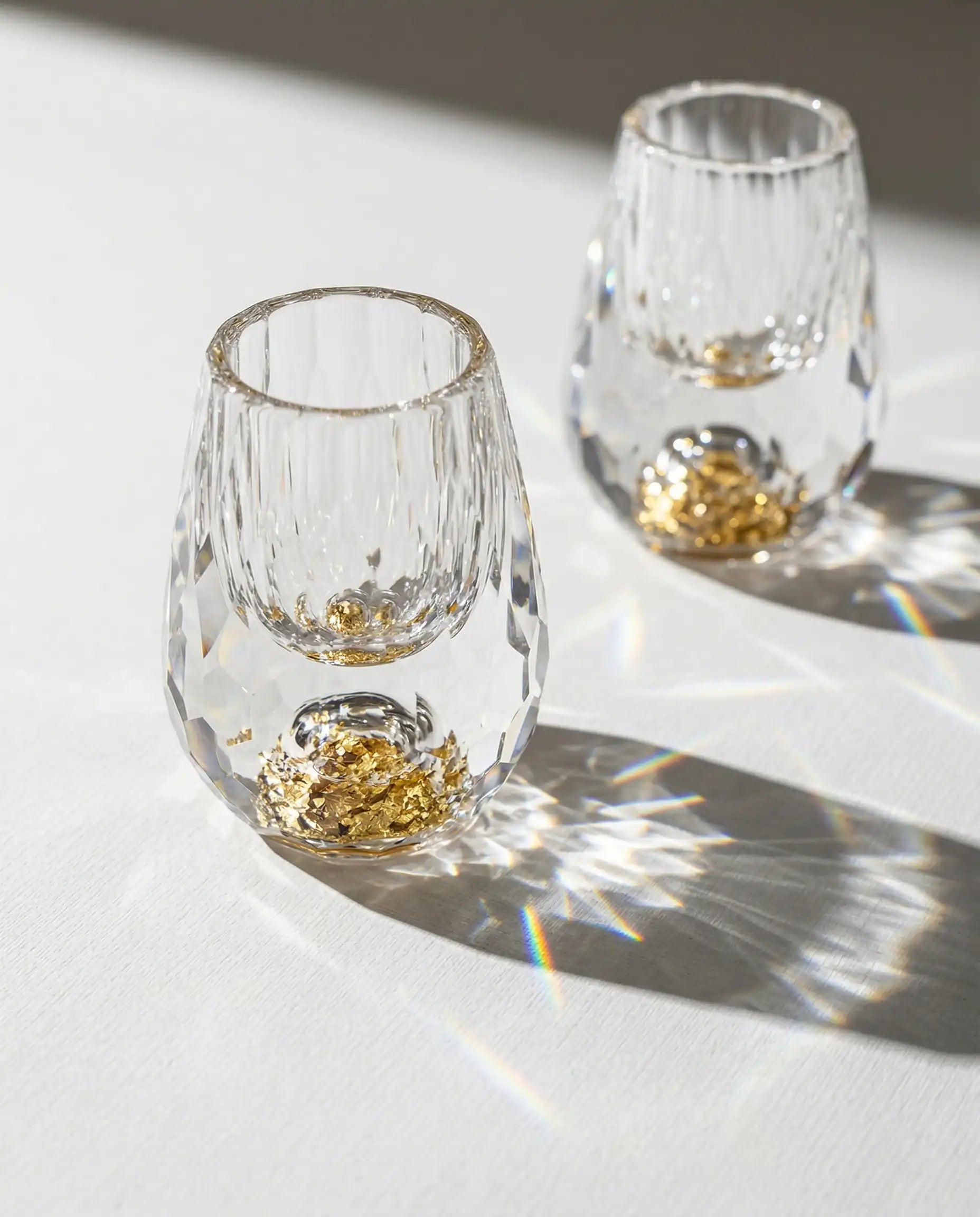 Copo Diamante Luxo com Fundo Duplo e Lascas Douradas para Baijiu, Licor, Cachaça, Tequila e Shots | Haustter