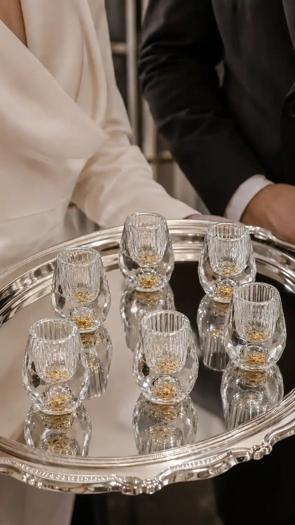 Copo Diamante Luxo com Fundo Duplo e Lascas Douradas para Baijiu, Licor, Cachaça, Tequila e Shots | Haustter