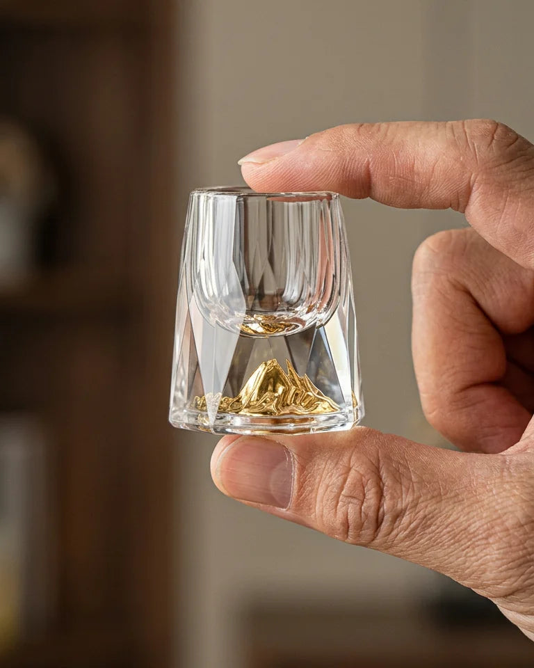 Conjunto de 2 Copos Lapidados com Pico Dourado 15ml