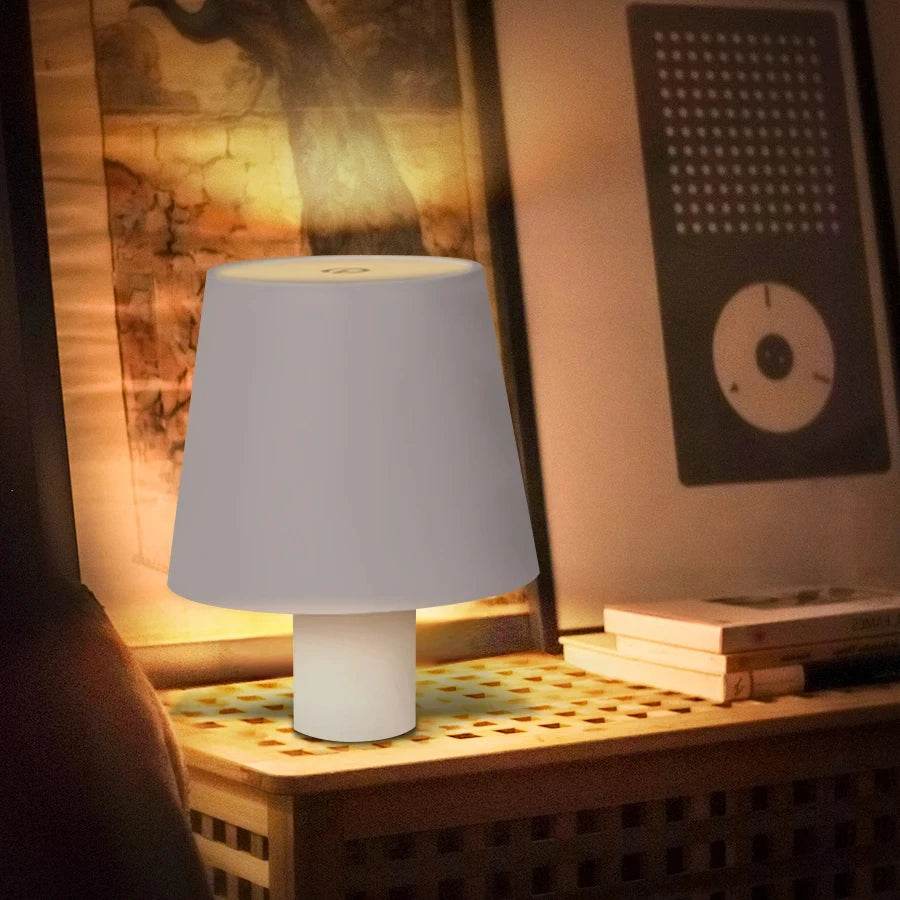 Luminária LED para Garrafas Portátil - Haustter - Haustter