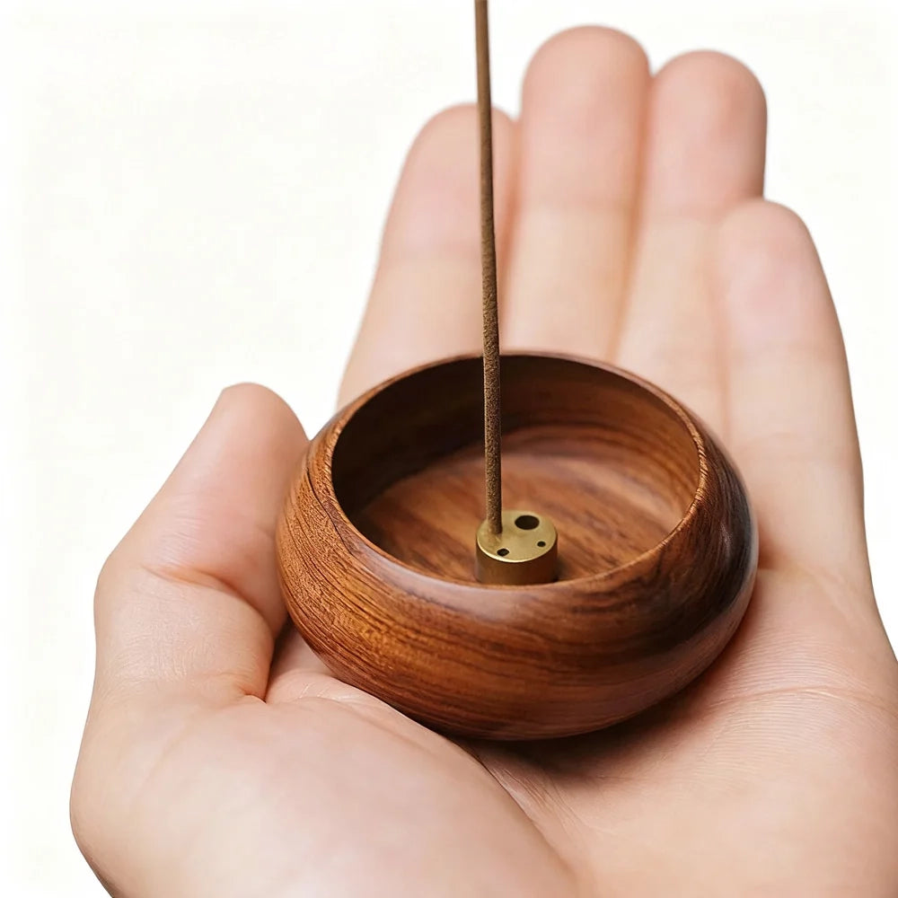 Porta-incenso de madeira com suporte metálico
