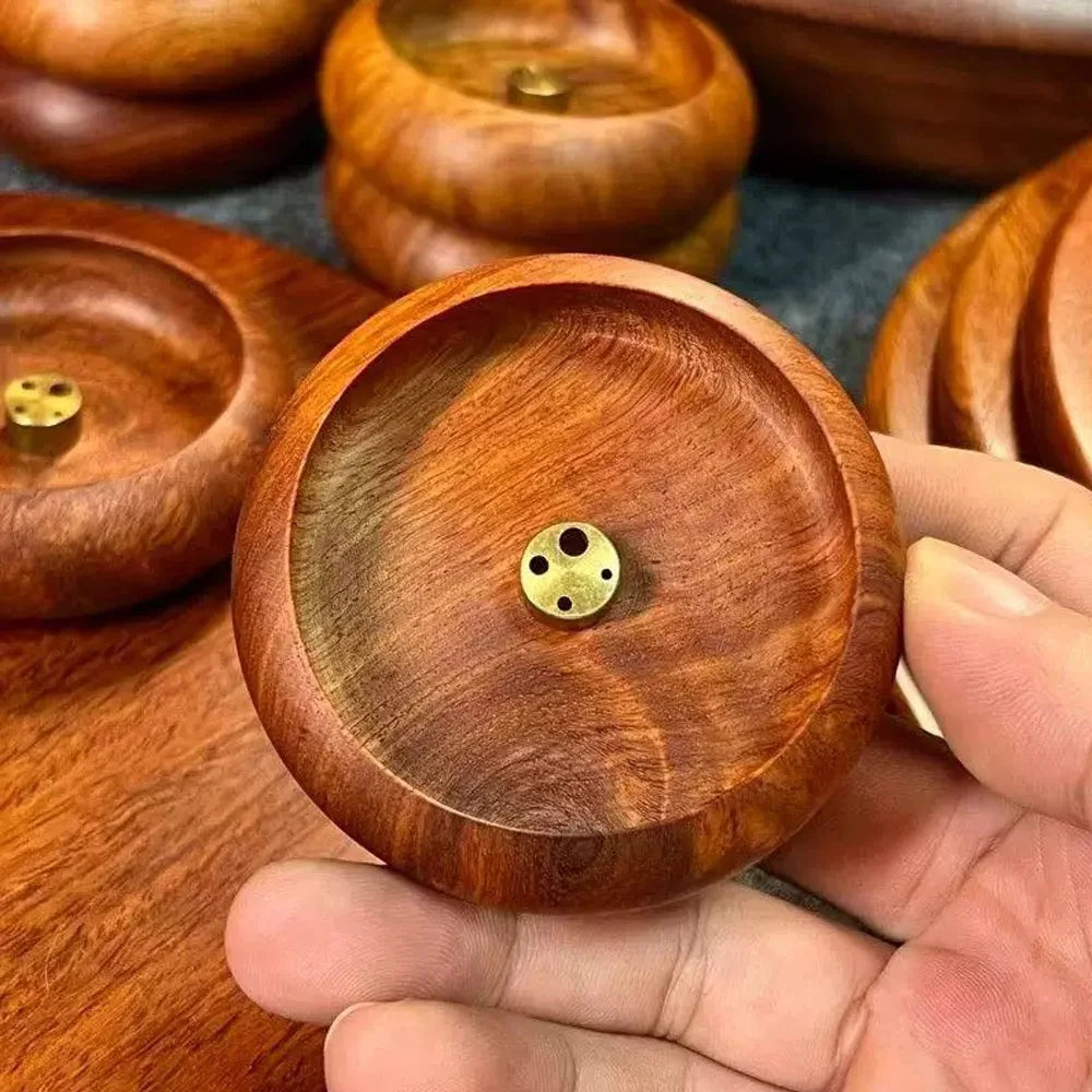 Porta-incenso de madeira com suporte metálico