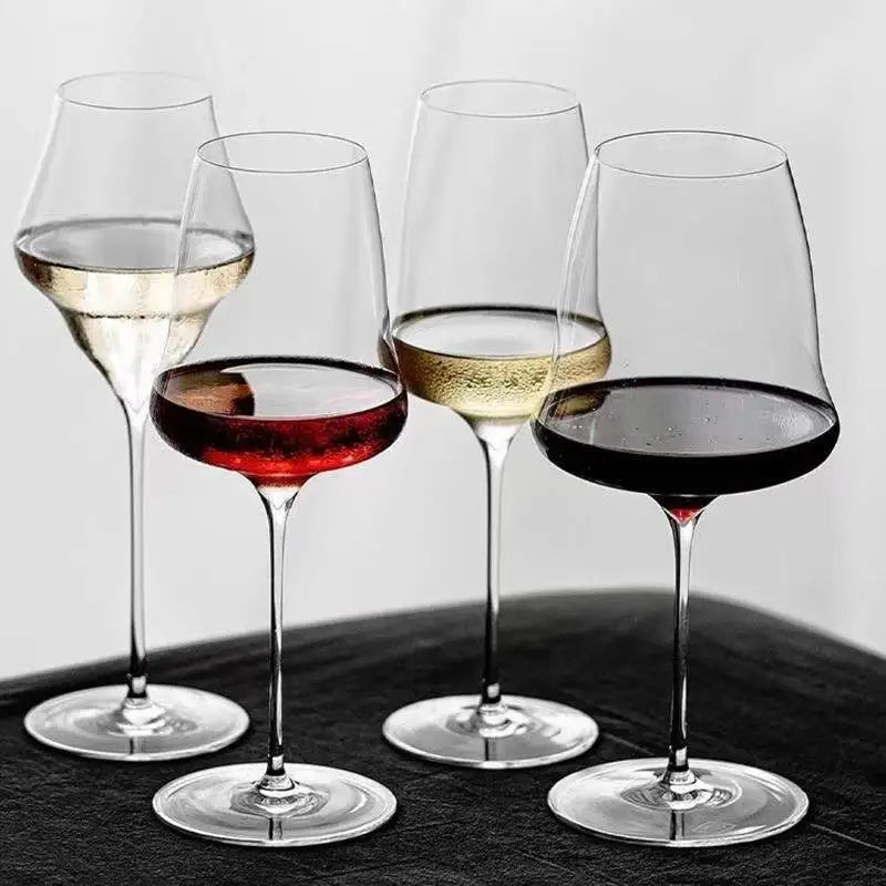 Taça de vinho Cloud em vidro cristal com haste fina