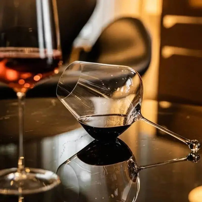 Taça de vinho antigravidade em cristal 835ml